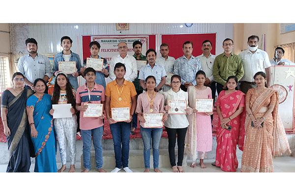 A ceremony was held to honor the talented students who appeared in the Board Examination-2022. All the talented students, their parents and teachers were present on this occasion.